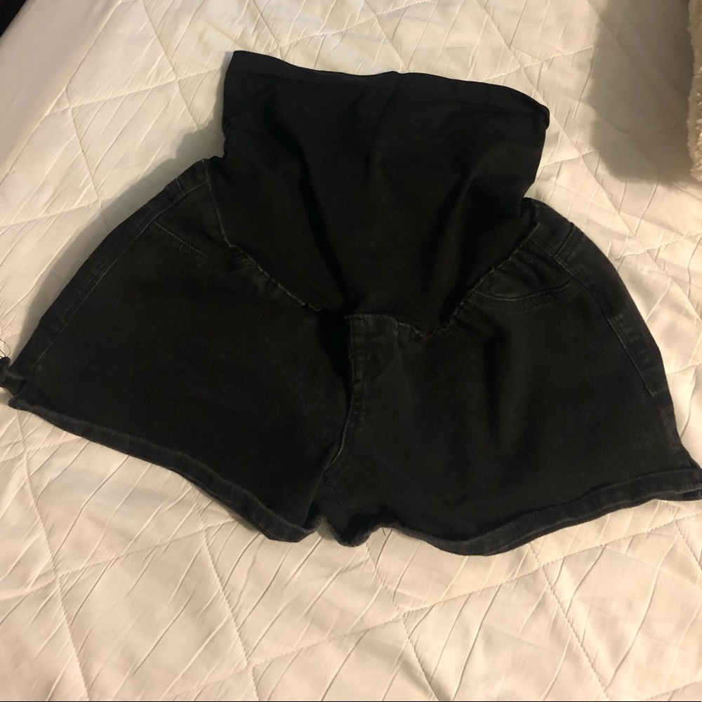 Maternity shorts